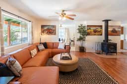 Country Cowboy Hot Tub Hideaway on 20 Acres Pet Friendly near PCT Anza and Julian - Image 5