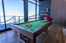 Dream House Hideaway and Hot Tub with Amazing View